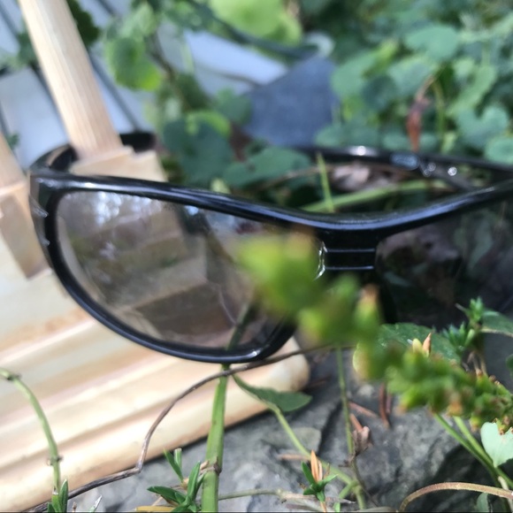 Old Navy Sun Glasses - Picture 2 of 5